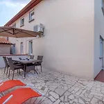 Apartment Luti Pula