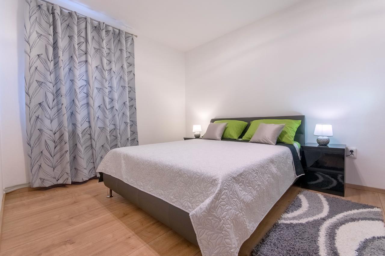 Apartment Luti Pula